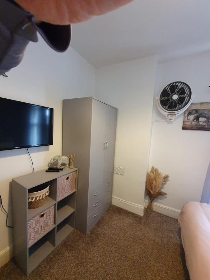Private Room In Cardiff Luaran gambar